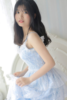 女保险公司销售员3