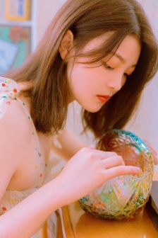 女士私密高级会所按摩精油